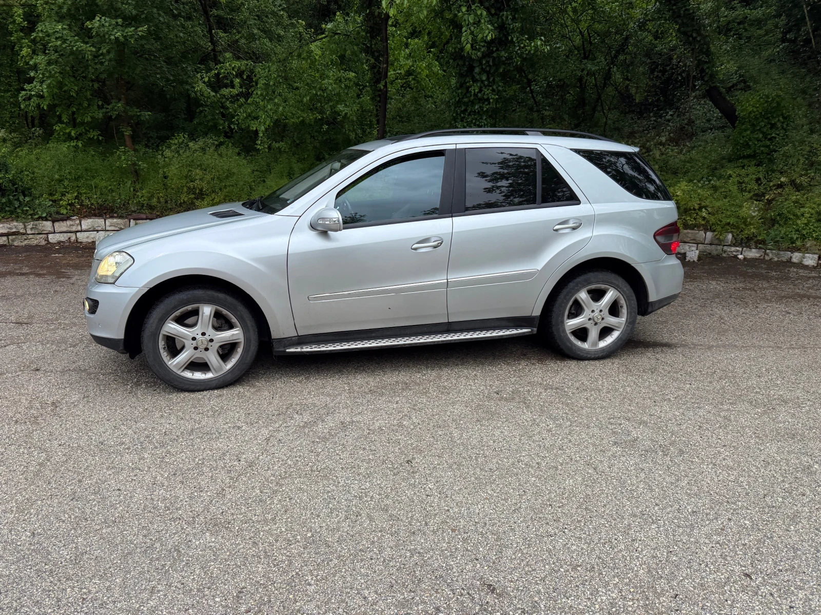 Mercedes-Benz ML 320, снимка 3 - Автомобили и джипове - 54591651