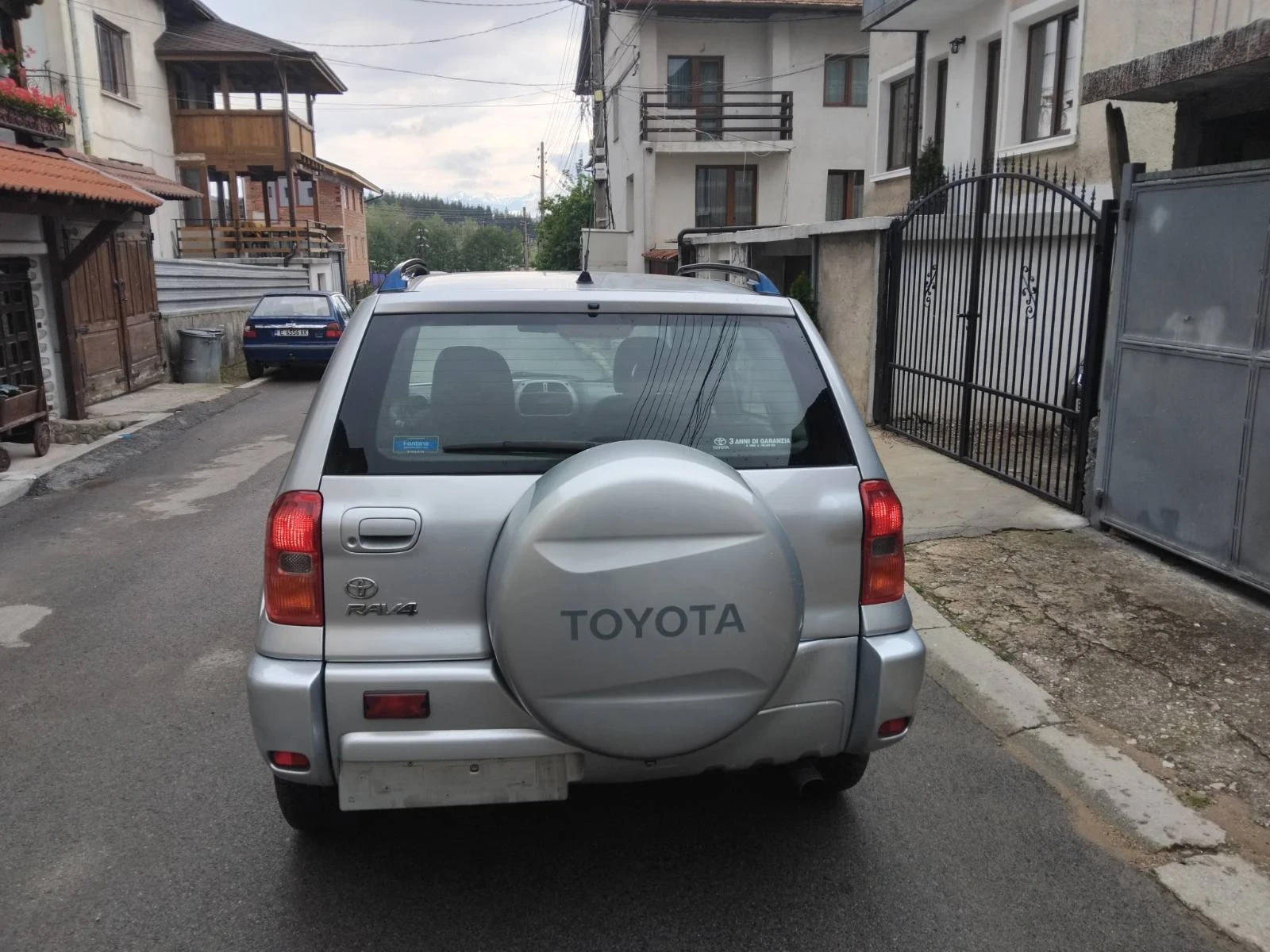 Toyota Rav4 2.0, снимка 4 - Автомобили и джипове - 54782182