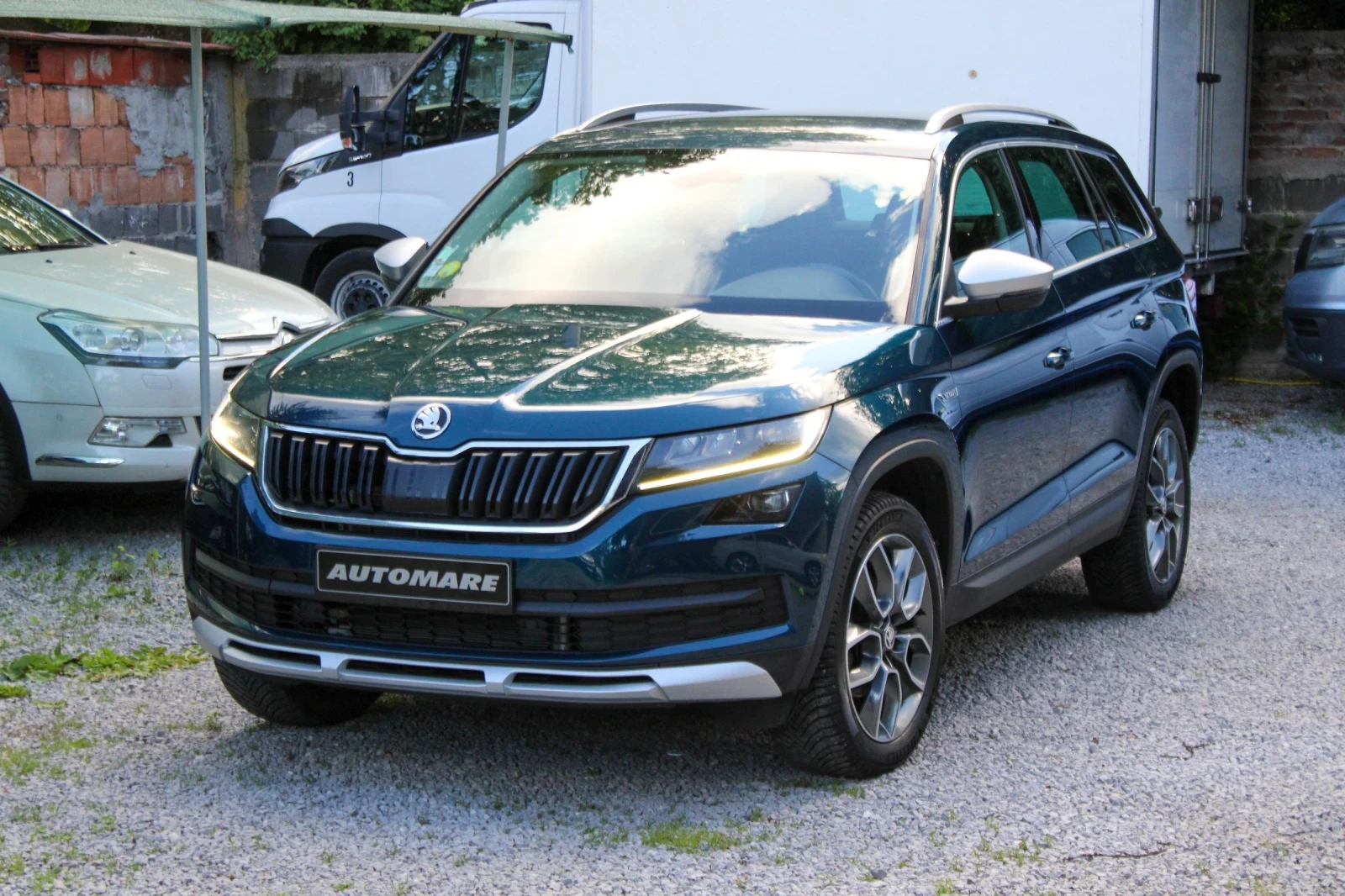 Skoda Kodiaq SCOUT 4X4 7 МЕСТЕН