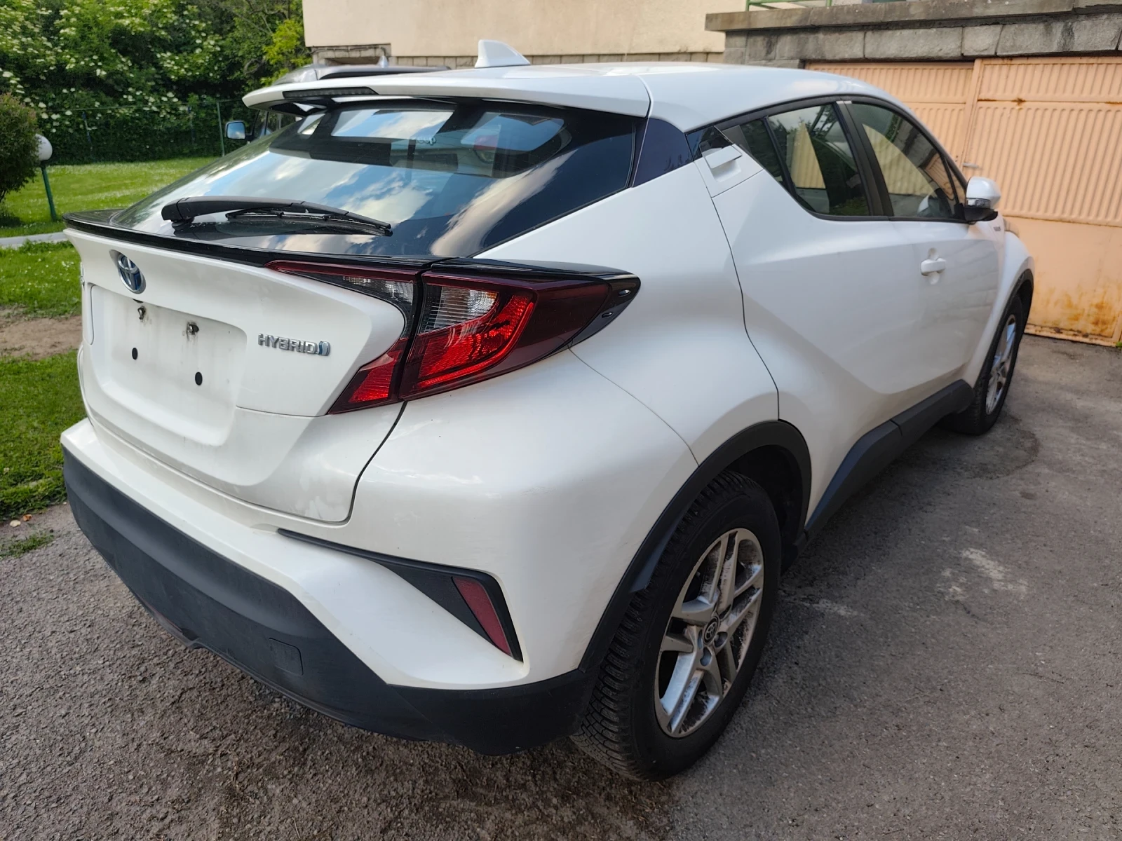 Toyota C-HR Фейслифт  Хибрид 2021г, снимка 2 - Автомобили и джипове - 54823738