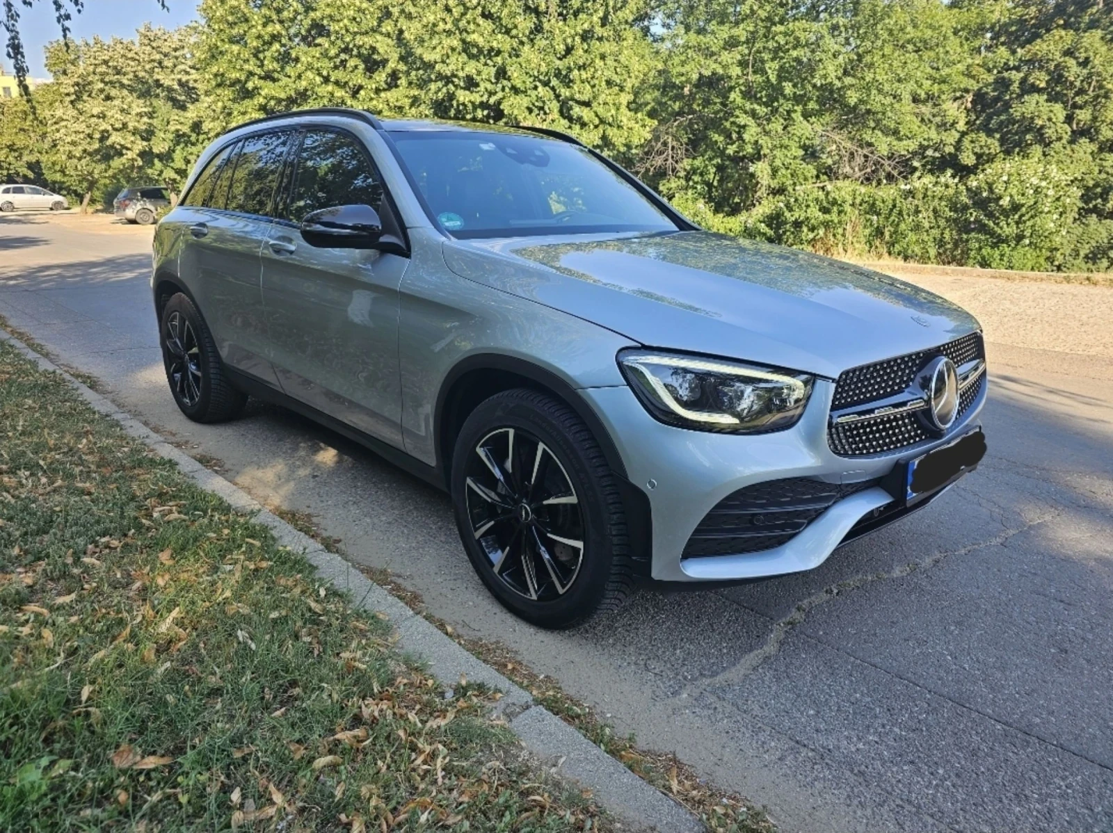 Mercedes-Benz GLC 400 400d 330к.с. 4 MATIC AMG-Line, снимка 2 - Автомобили и джипове - 55263119