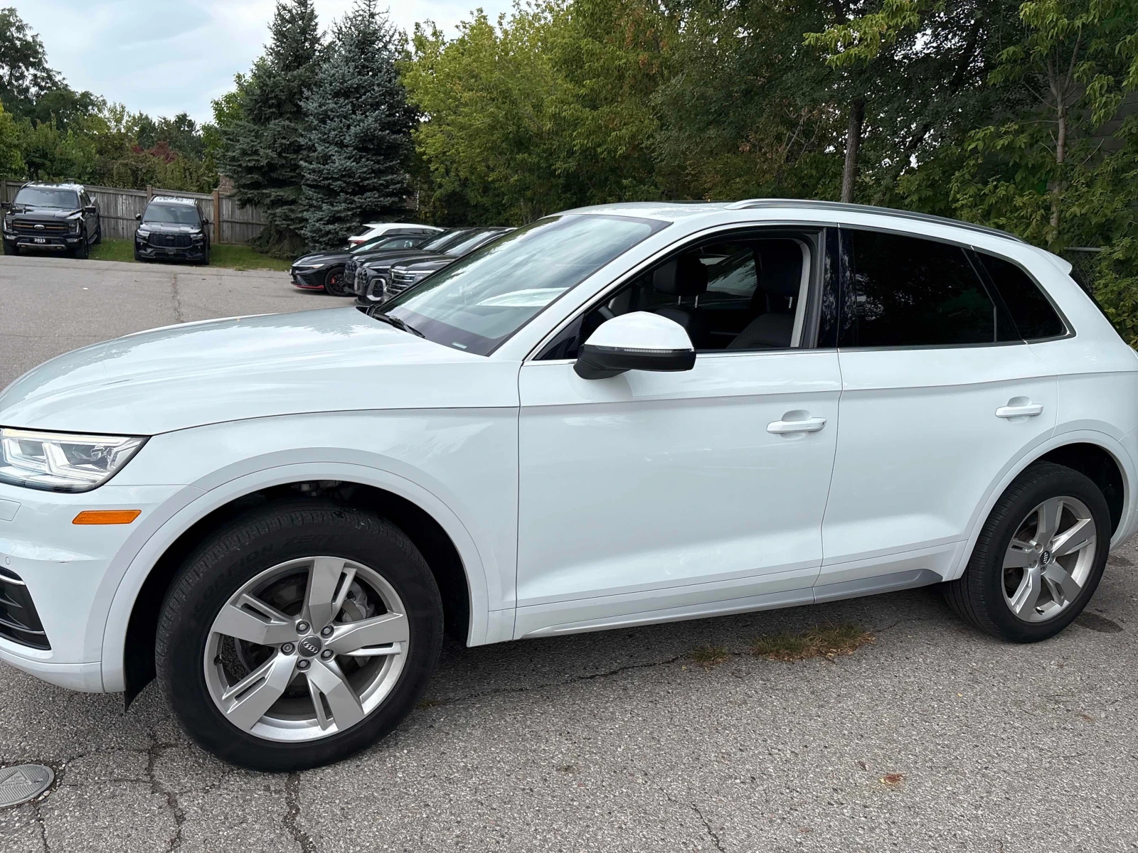 Audi Q5 * Technik * CARFAX * ОПЦИЯ ЗА ФИНАНСИРАНЕ * , снимка 2 - Автомобили и джипове - 56119456
