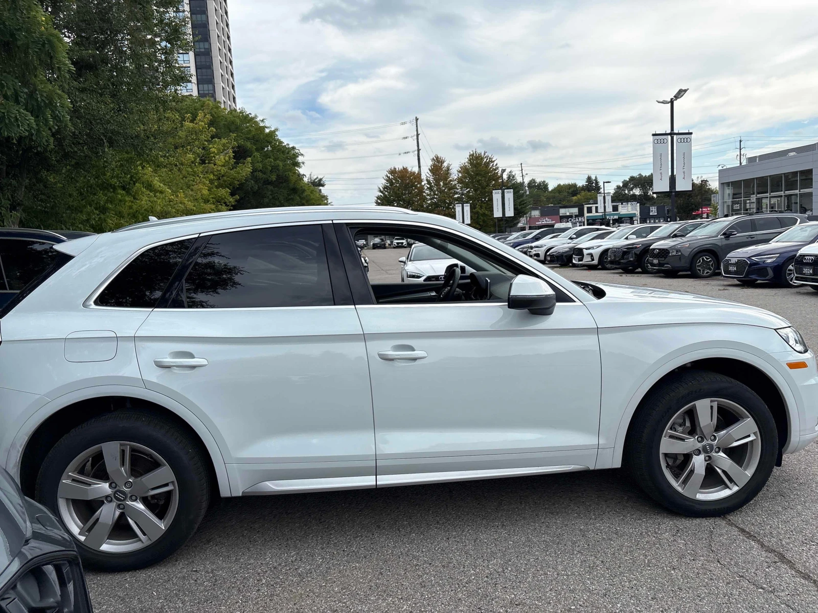 Audi Q5 * Technik * CARFAX * ОПЦИЯ ЗА ФИНАНСИРАНЕ * , снимка 3 - Автомобили и джипове - 56119456