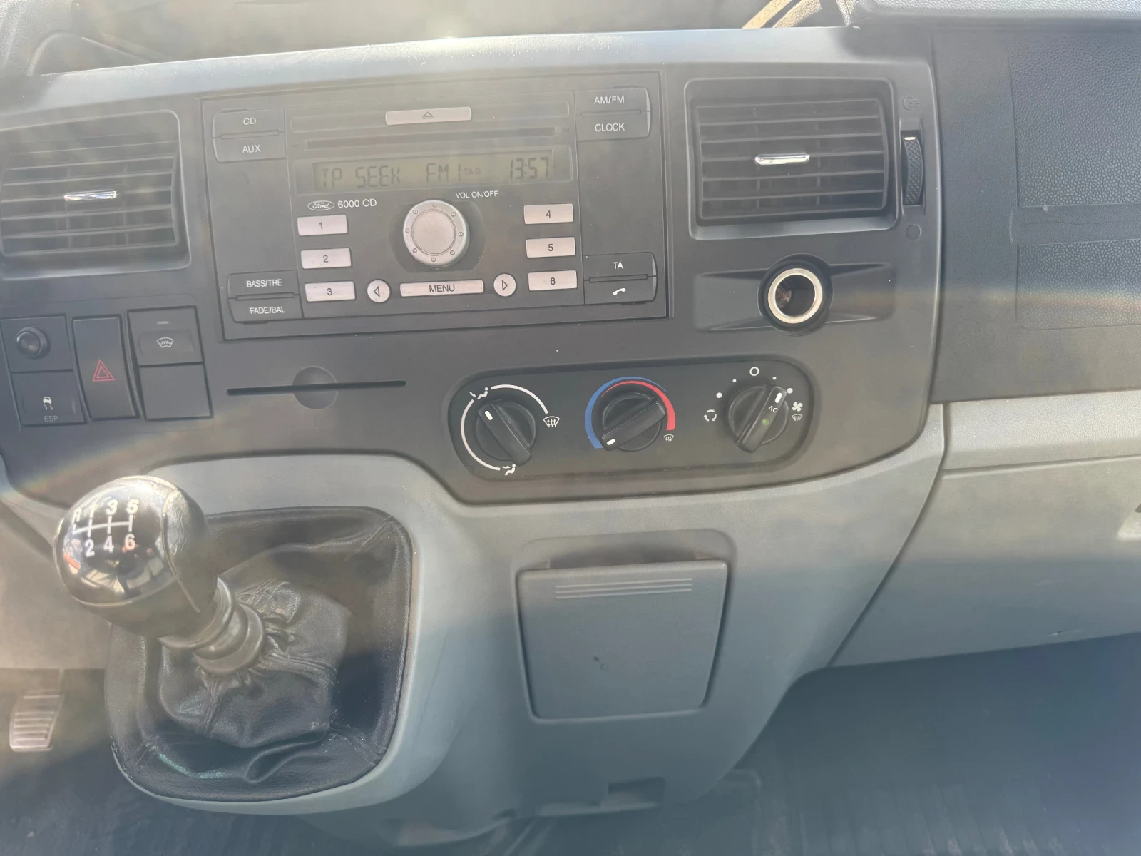 Ford Transit 2.2D 6ck KLIMA 217000km - изображение 3