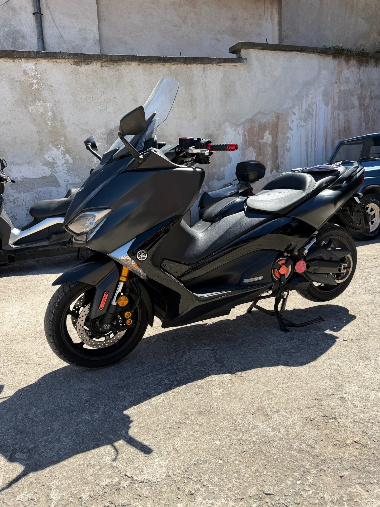 Yamaha T-max SX