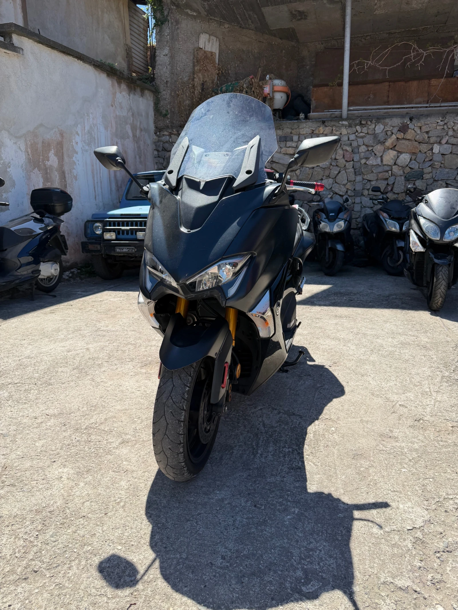 Yamaha T-max SX, снимка 6 - Мотоциклети и мототехника - 54311343