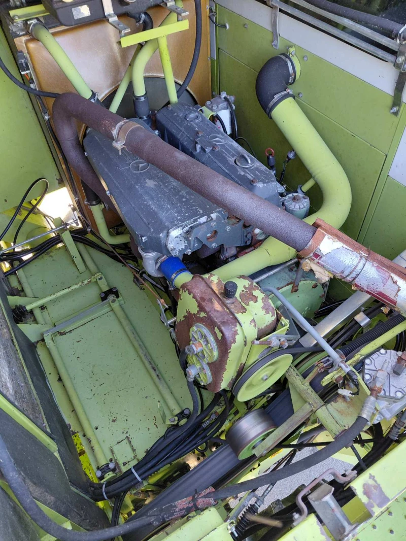 Комбайн Claas mega 204, снимка 6 - Селскостопанска техника - 52162025