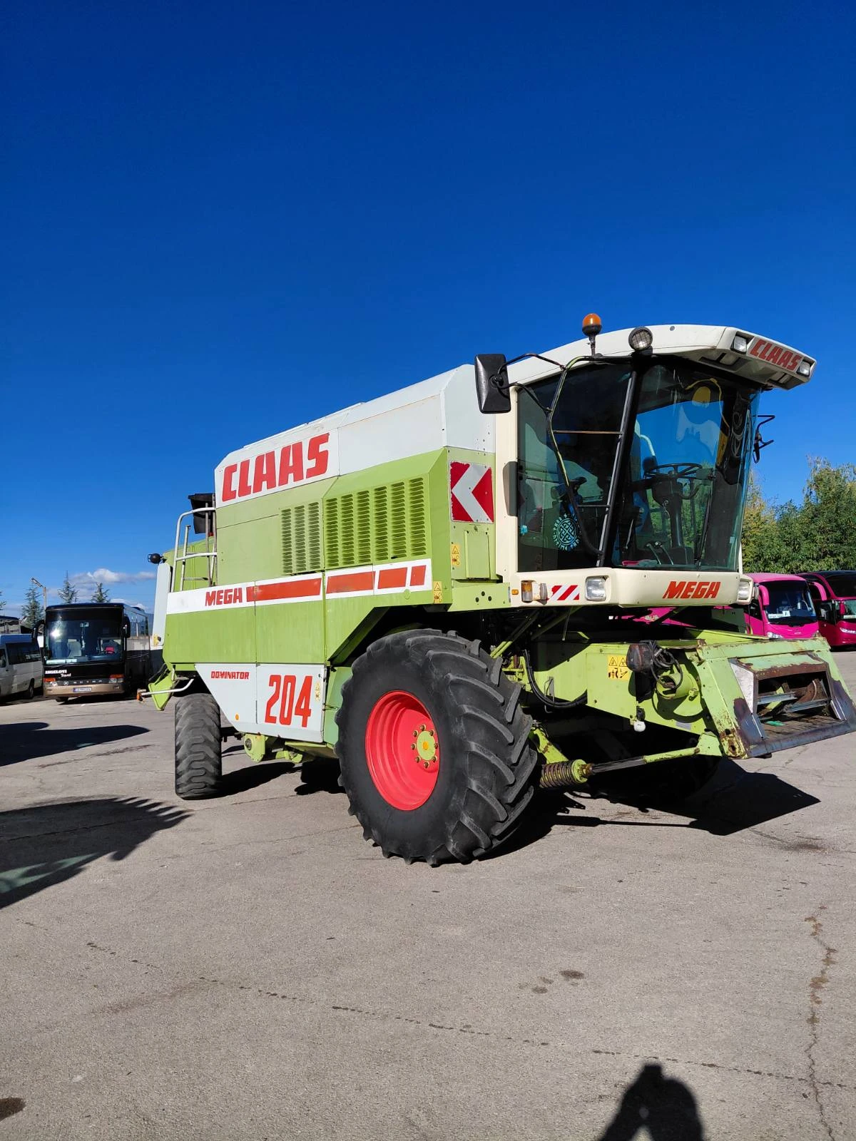Комбайн Claas mega 204, снимка 1