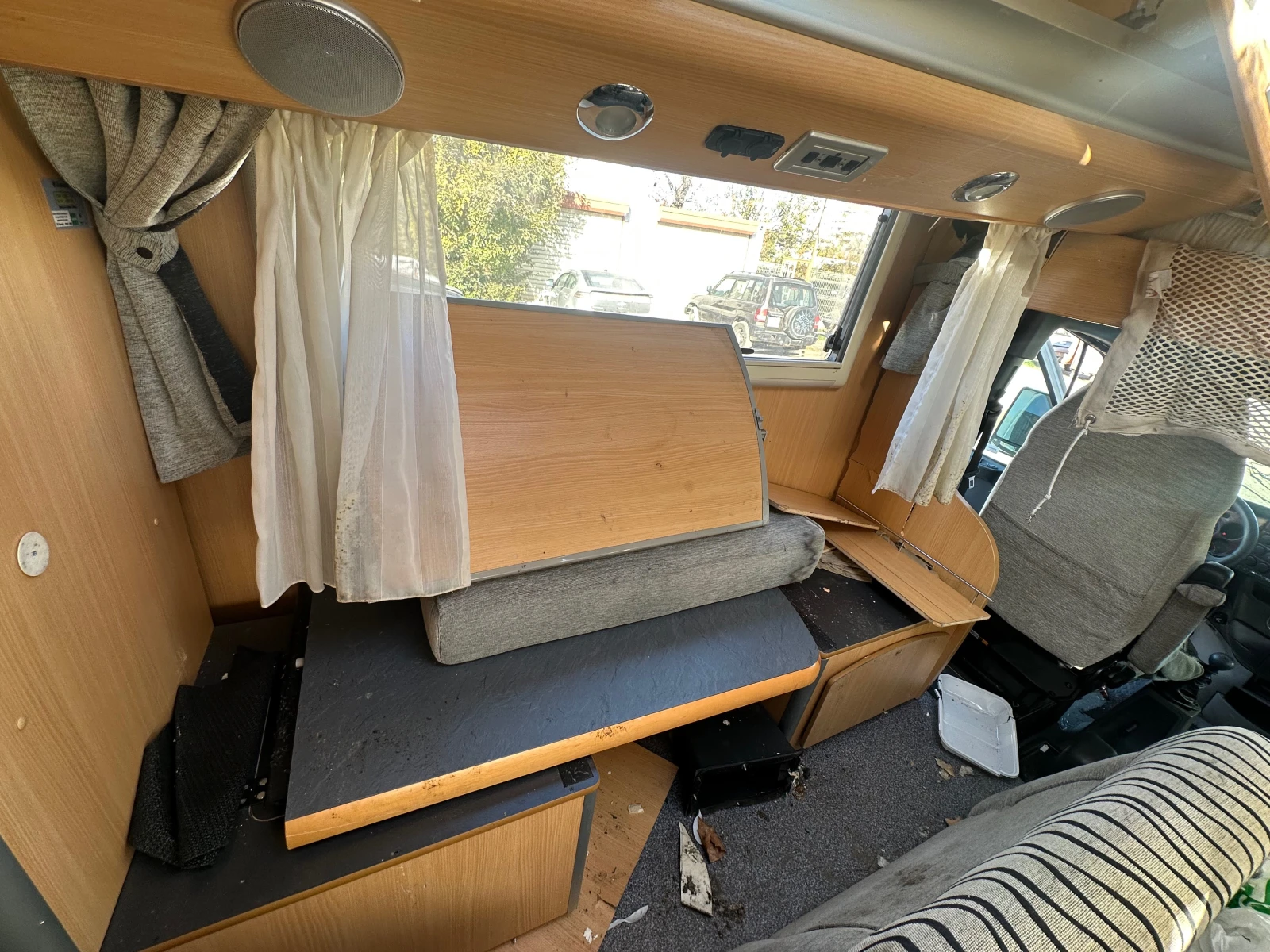  Laika | Mobile.bg   15