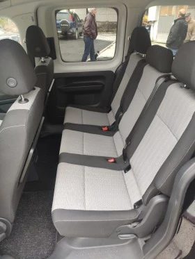VW Caddy 2.0тди, снимка 8