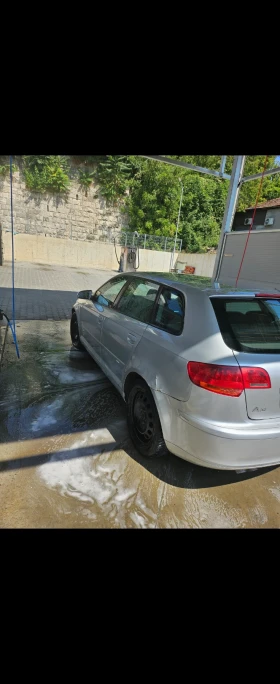 Audi A3 Sportback 2.0  TDI 140 К.с.климатроник, снимка 3