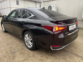 ����� �� �������� �� Lexus ES 300 ES300H
