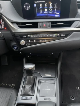 Lexus ES 300 ES300H, снимка 15 - Автомобили и джипове - 53277750