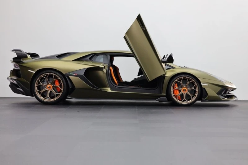 Lamborghini Aventador SVJ/ FULL CARBON/ CERAMIC/ AD PERSONAM/ SENSONUM/ , снимка 5 - Автомобили и джипове - 44990054