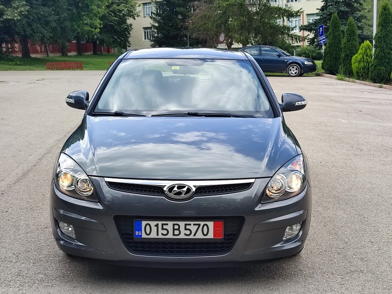 Hyundai I30 1.6i ШВЕЙЦАРИЯ, снимка 2 - Автомобили и джипове - 46399831