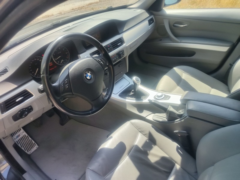 BMW 320 Седан, снимка 4 - Автомобили и джипове - 46405316