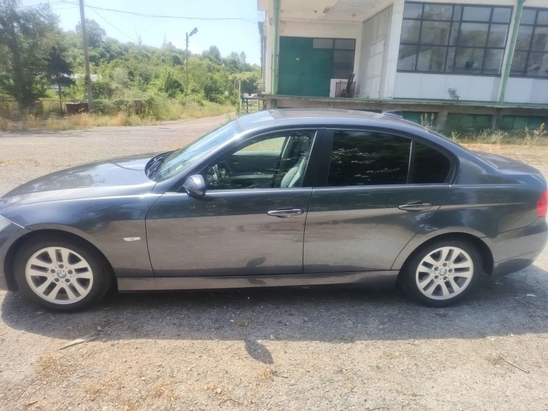 BMW 320 Седан, снимка 17 - Автомобили и джипове - 49537125