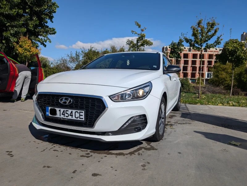 Hyundai I30 1.6 crdi, снимка 5 - Автомобили и джипове - 47405557