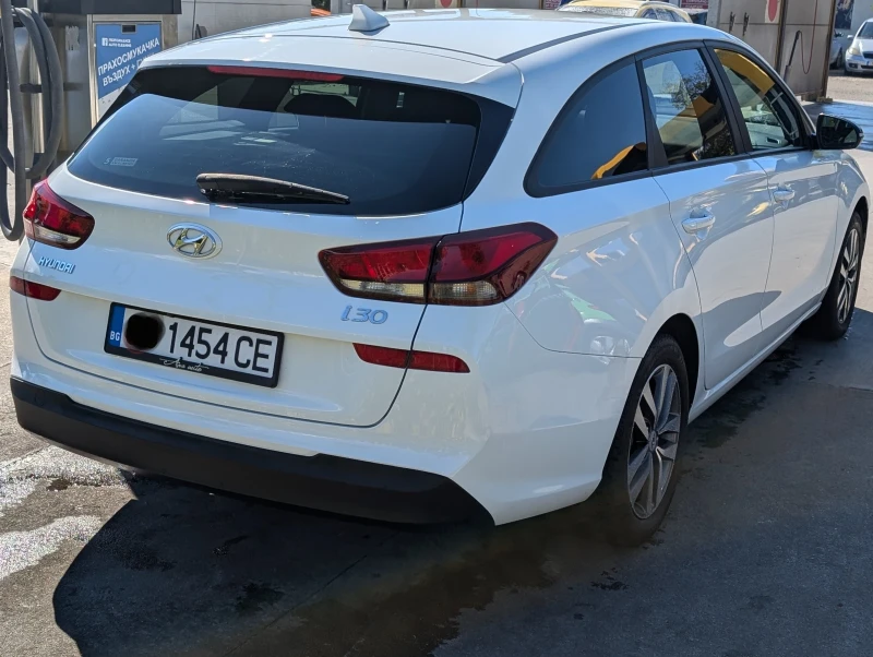 Hyundai I30 1.6 crdi, снимка 6 - Автомобили и джипове - 47405557