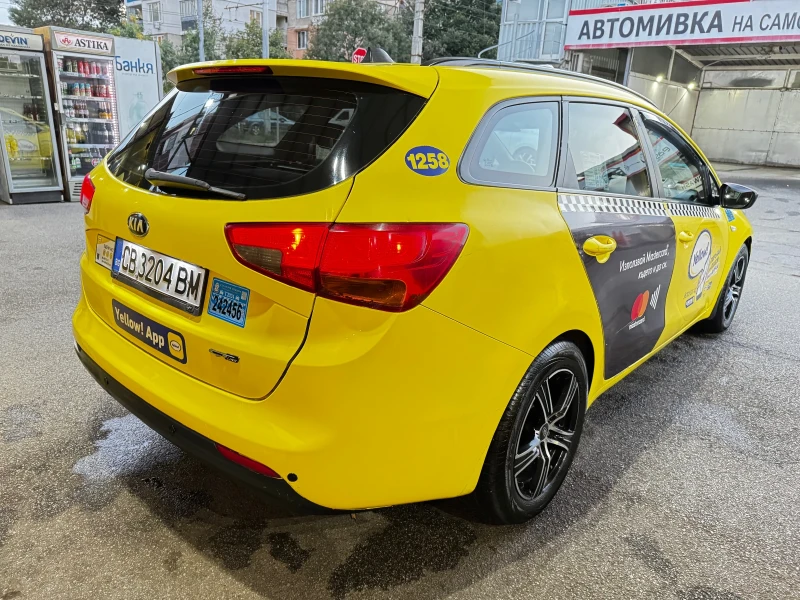 Kia Ceed, снимка 1 - Автомобили и джипове - 48579844