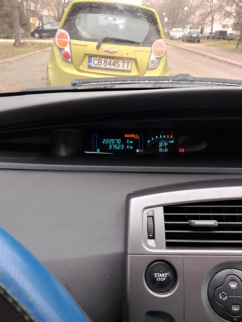 Renault Scenic 1.5 dci, снимка 6 - Автомобили и джипове - 49149137