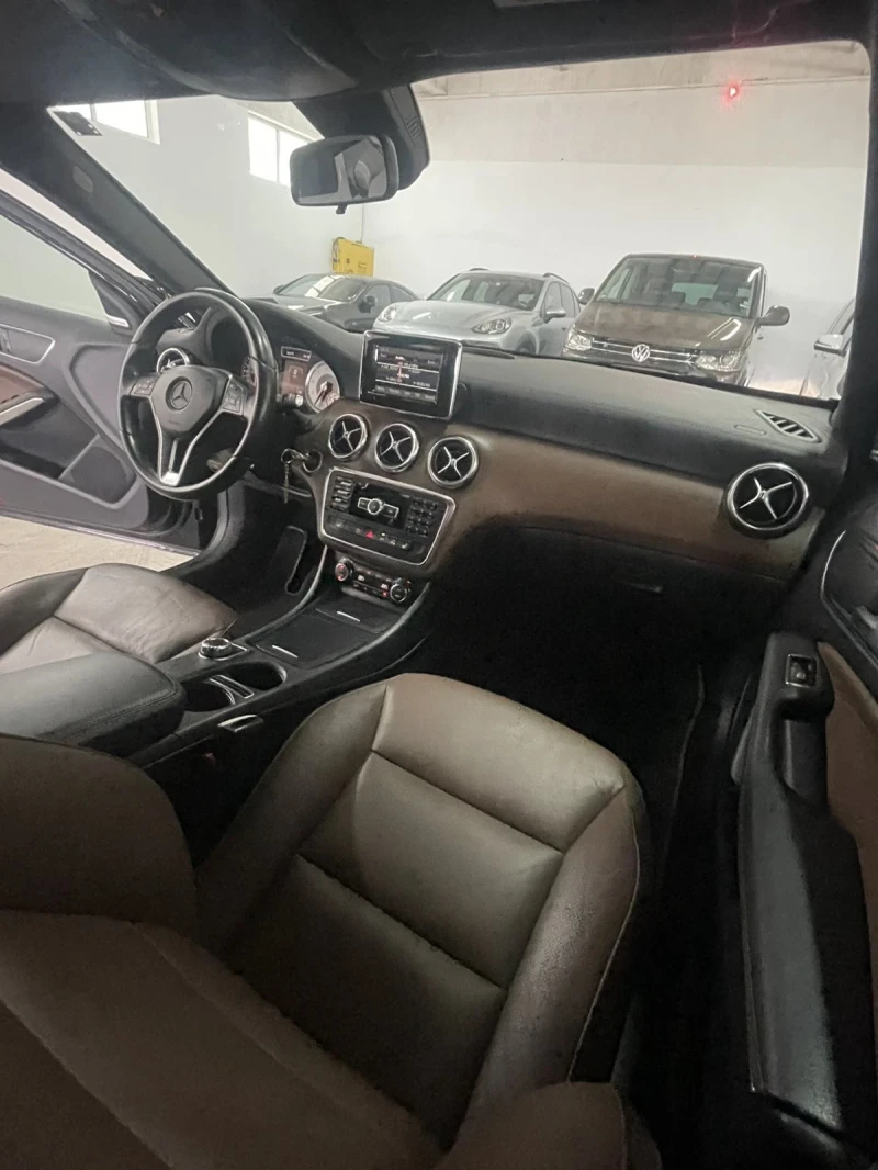 Mercedes-Benz A 200 AMG/harman/kardon/LED/FULL!!!, снимка 13 - Автомобили и джипове - 51423991