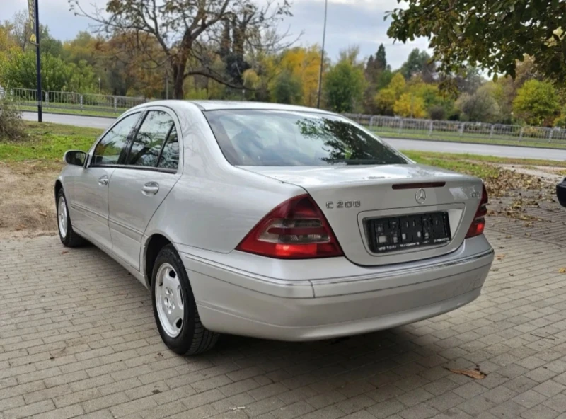 Mercedes-Benz C 200 2.2CDI, снимка 5 - Автомобили и джипове - 52669890