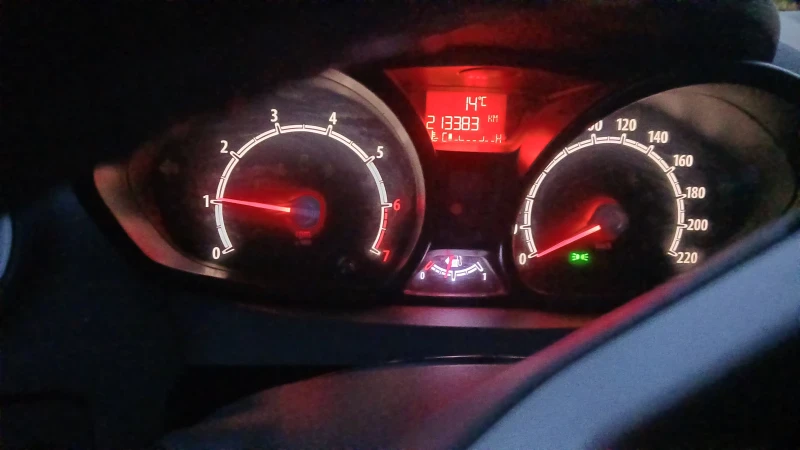 Ford Fiesta, снимка 15 - Автомобили и джипове - 52403448