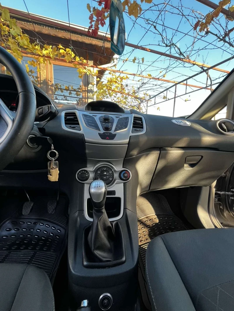 Ford Fiesta, снимка 5 - Автомобили и джипове - 52403448