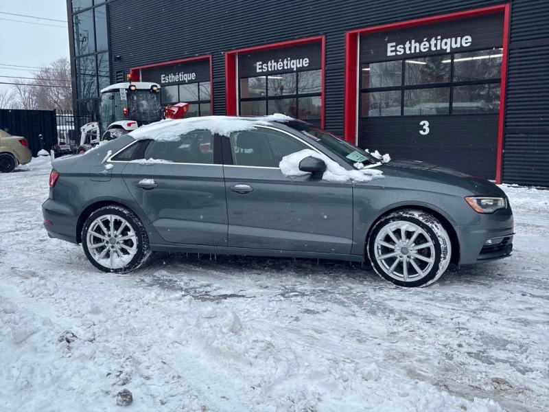 Audi A3 * 2.0T Progressiv * CARFAX /PANO/NAVI/ПОДГРЕВИ, снимка 3 - Автомобили и джипове - 53336605