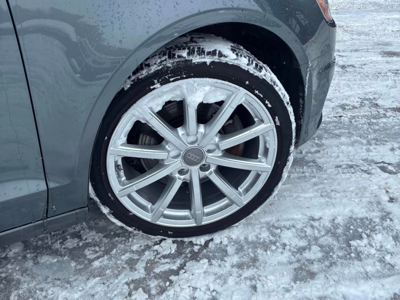 Audi A3 * 2.0T Progressiv * CARFAX /PANO/NAVI/ПОДГРЕВИ, снимка 7 - Автомобили и джипове - 53336605