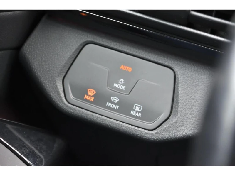 VW ID.4 Pro PA* APP-CONNECT* REAR CAM* , снимка 16 - Автомобили и джипове - 53452042