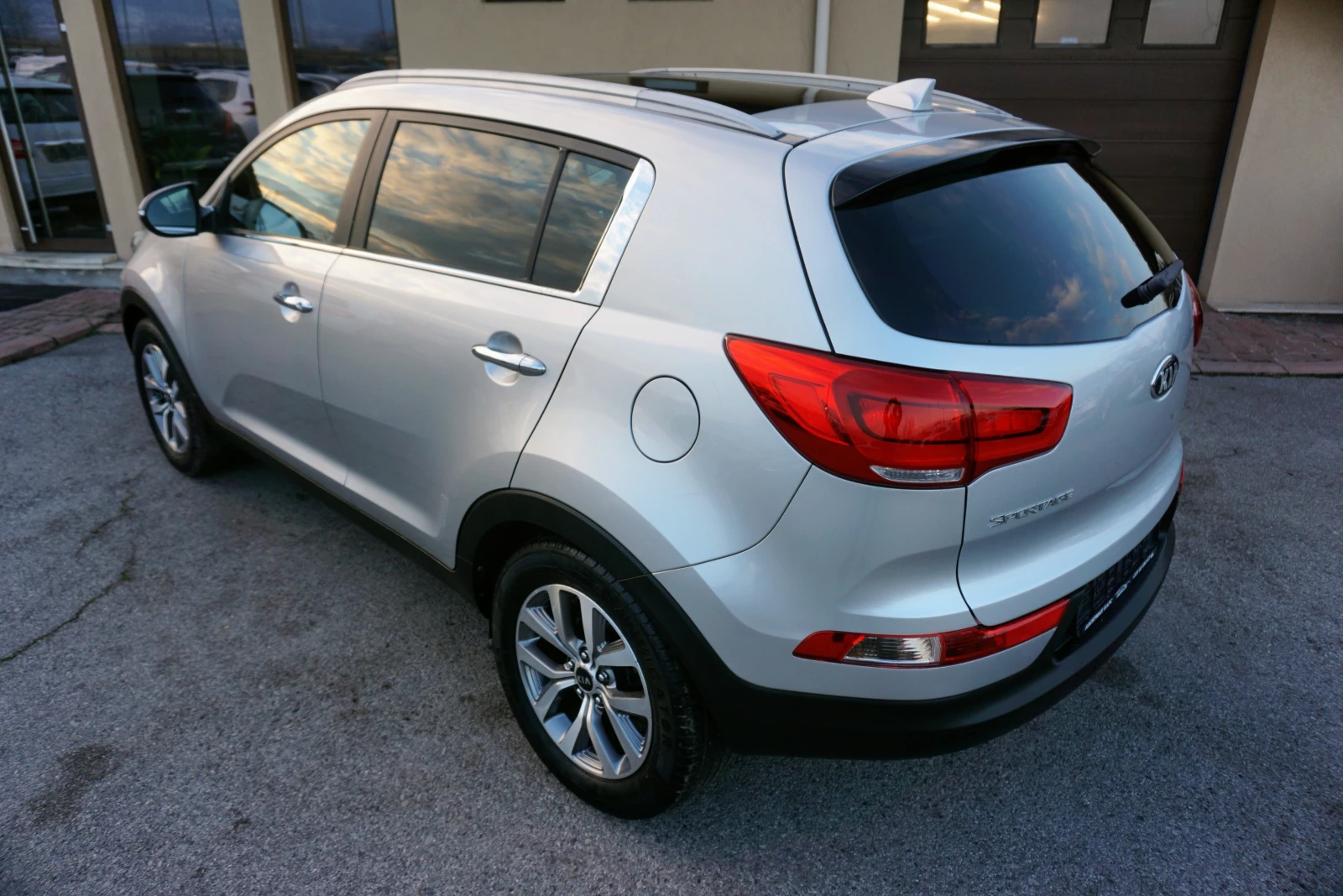 Kia Sportage 1.6i GPL COOL ECO - изображение 4