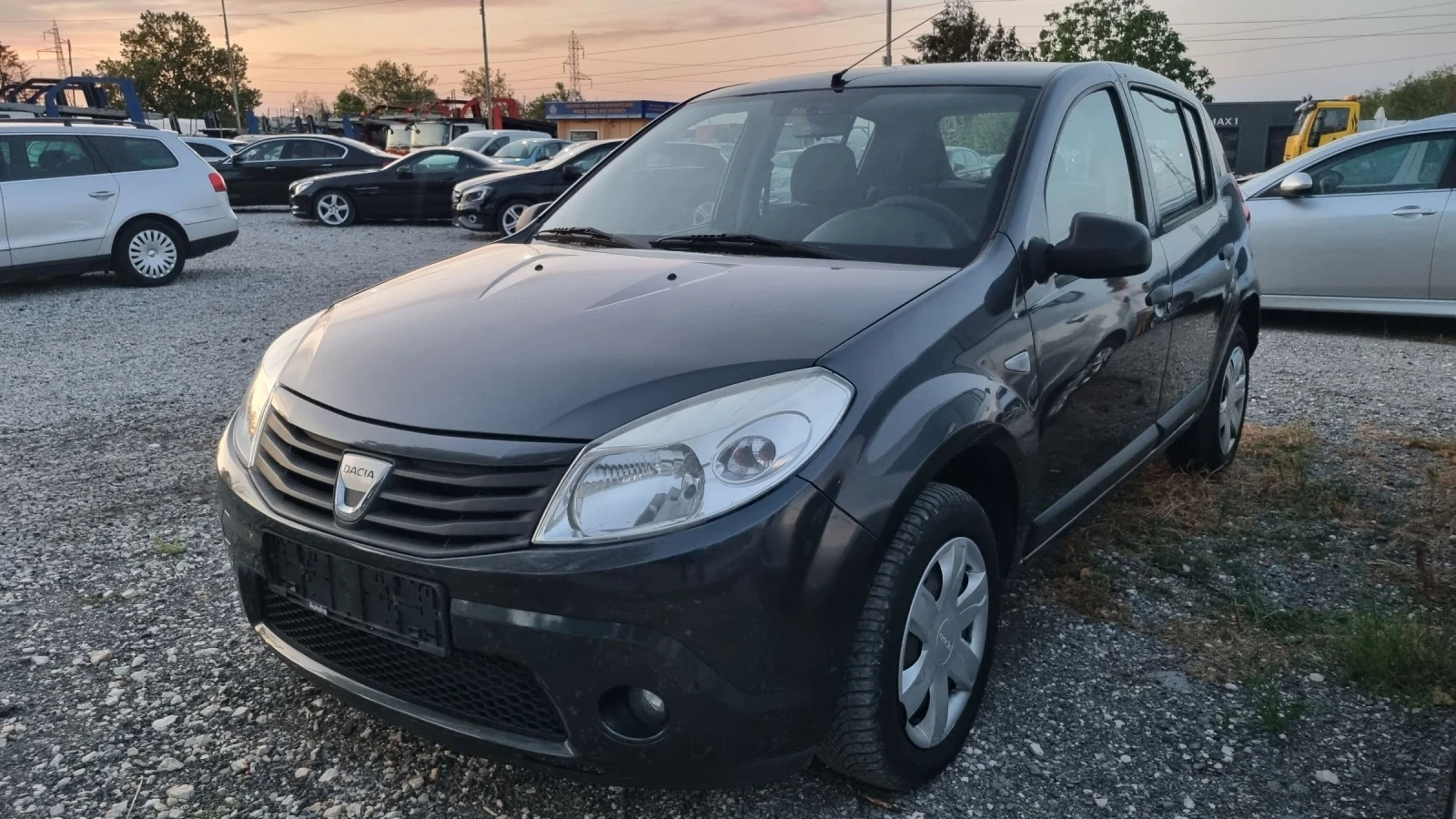 Dacia Sandero 1.2 I 16v - изображение 3