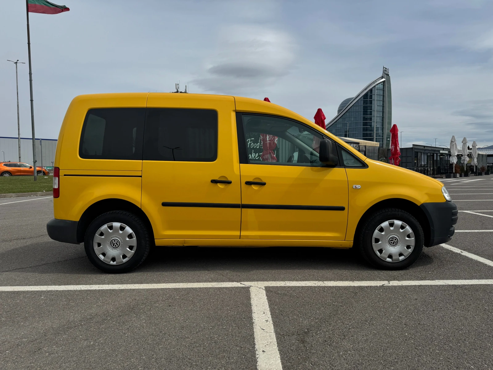 VW Caddy 2.0 SDI Товарен - изображение 2
