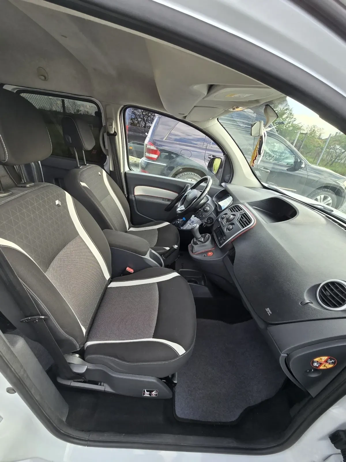 Renault Kangoo  - изображение 9