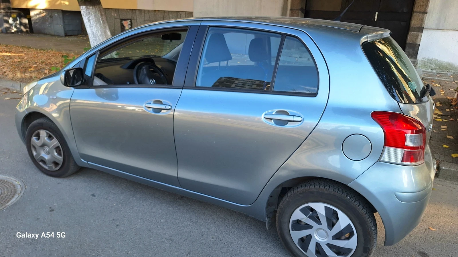 Toyota Yaris  - изображение 4