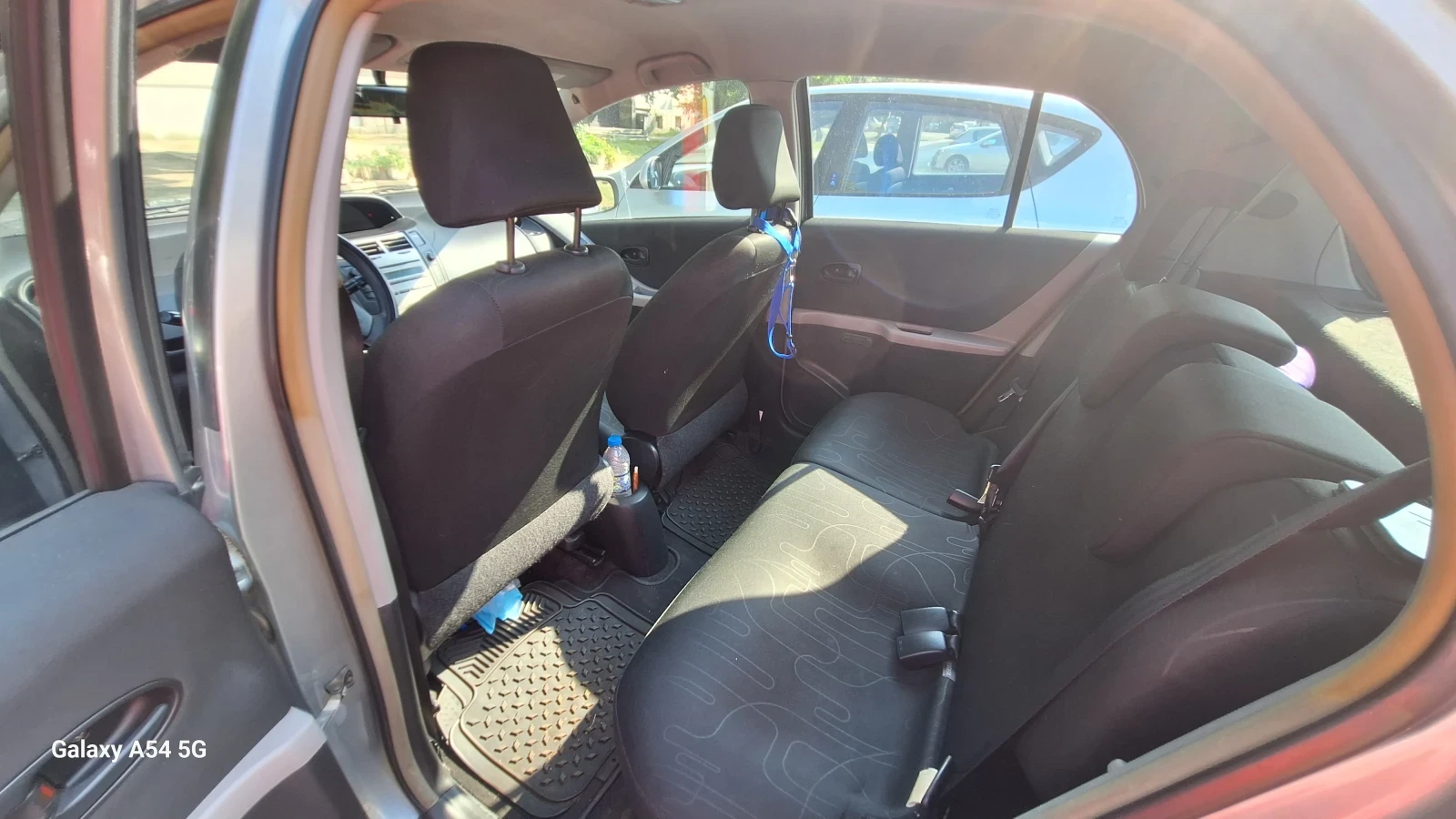 Toyota Yaris  - изображение 7
