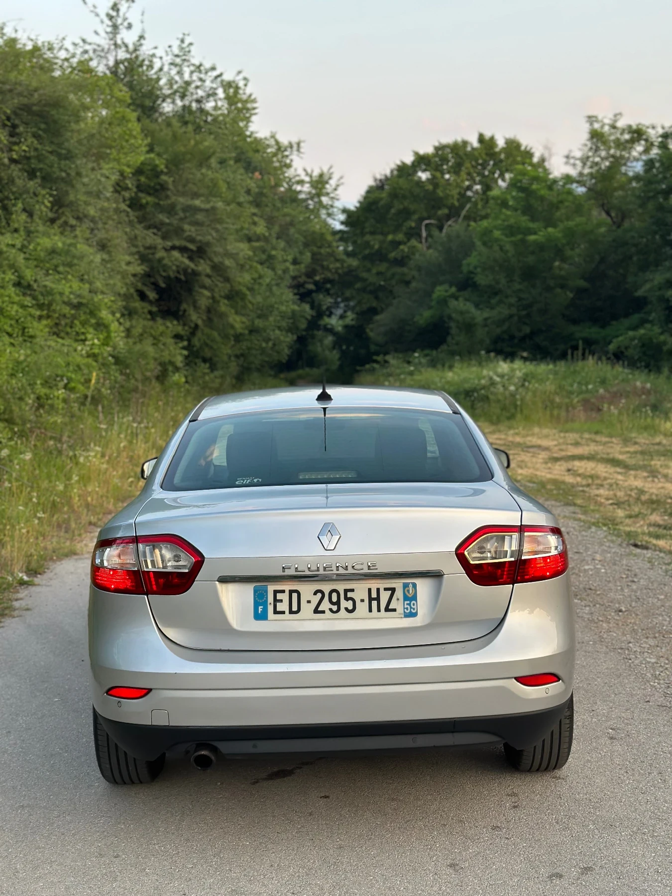 Renault Fluence 1.5 DCI - изображение 2