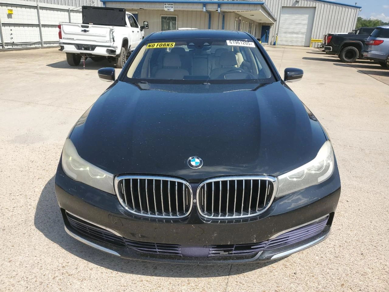 BMW 740  - изображение 6