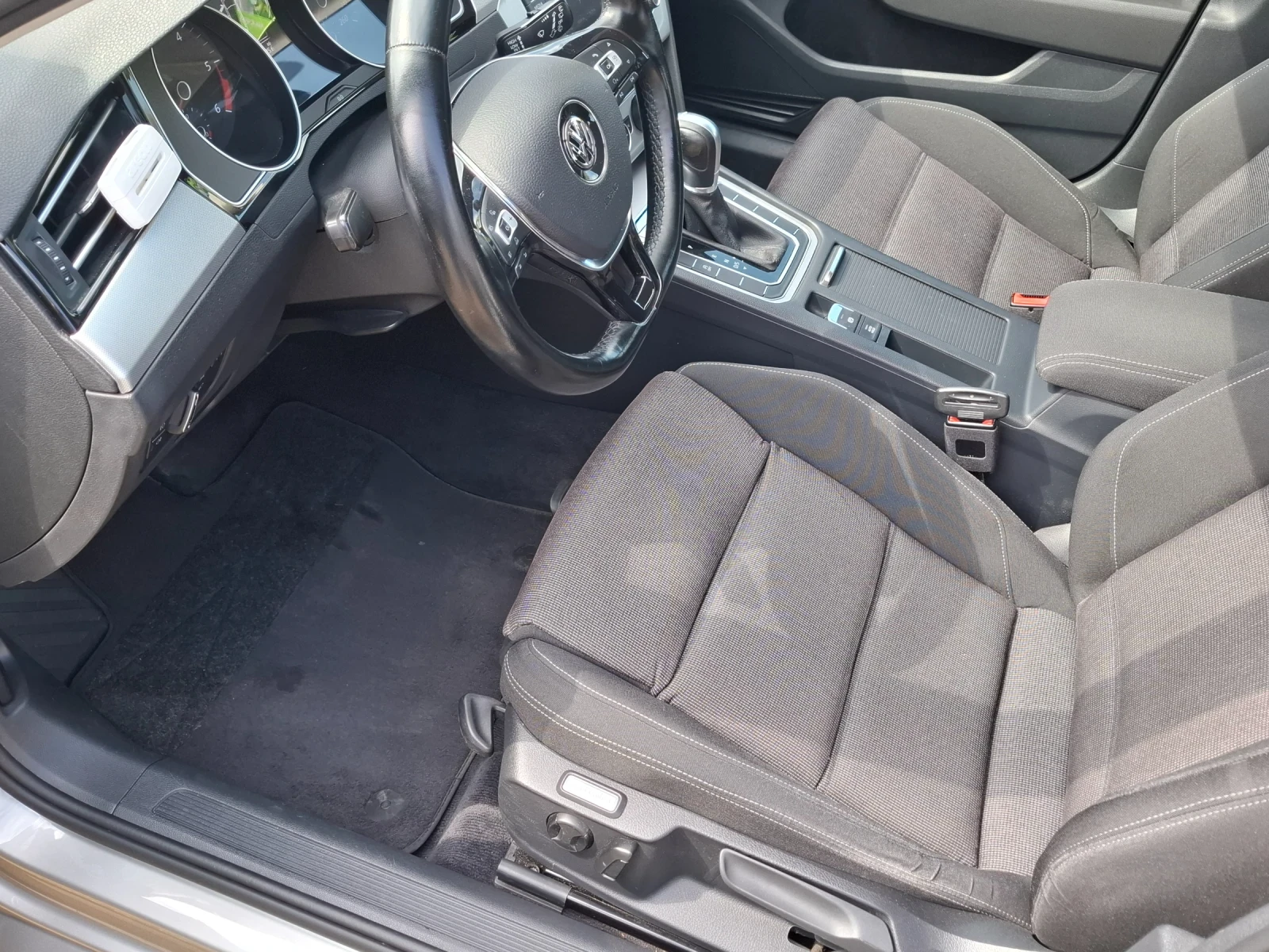 VW Passat B-8 - изображение 9