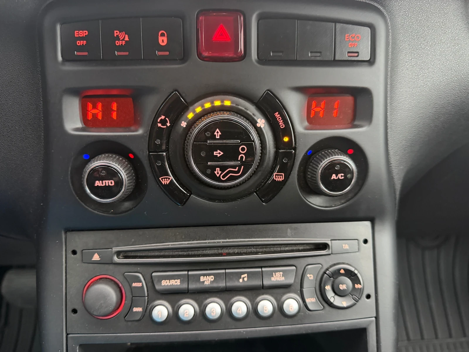 Citroen C3 Picasso 1.6HDI* AUTOMAT* LED* REALNI KM*  | Mobile.bg � ����������� 14