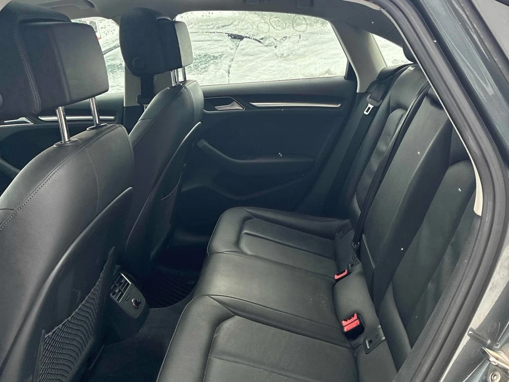 Audi A3 * 2.0T Progressiv * CARFAX /PANO/NAVI/�������� | Mobile.bg � ����������� 16