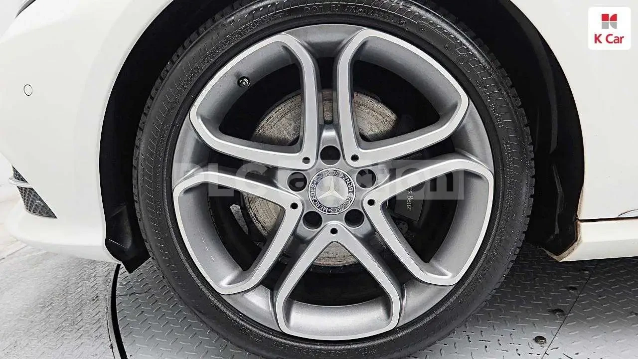 Mercedes-Benz E 250 * 4MATIC * PANO * 360 * АВТОКРЕДИТ, снимка 16 - Автомобили и джипове - 54577816