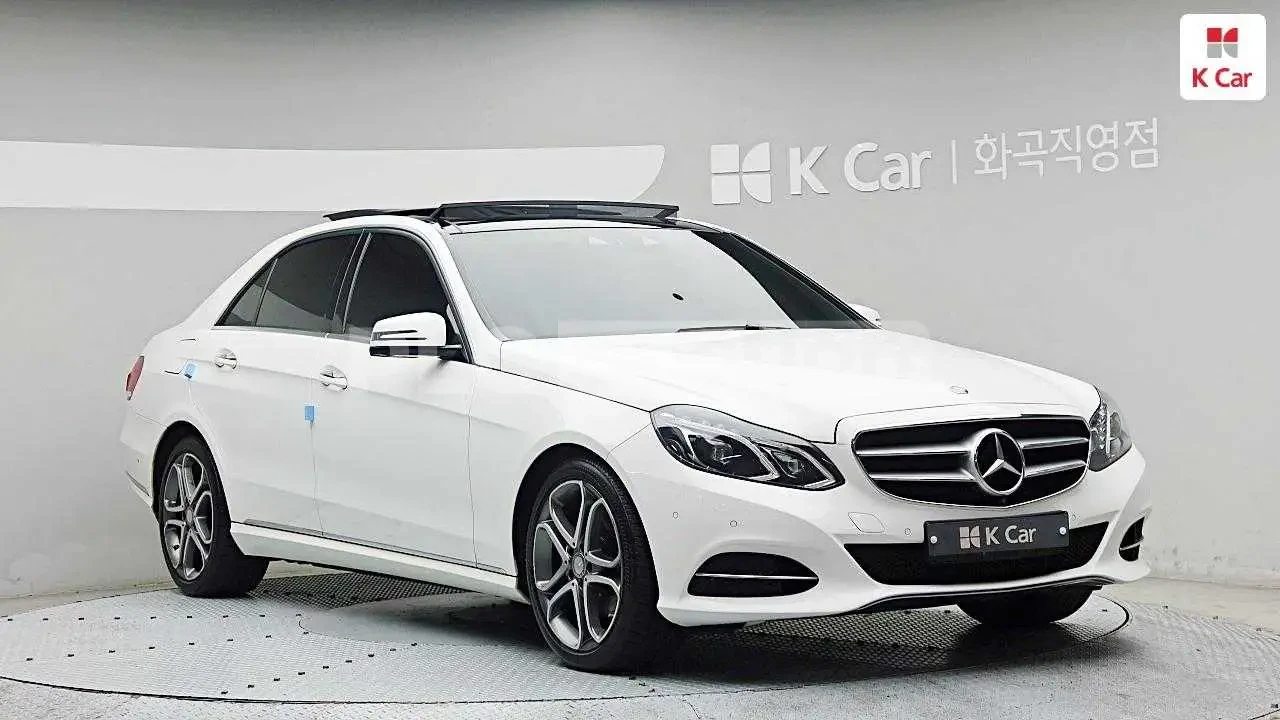 Mercedes-Benz E 250 * 4MATIC * PANO * 360 * АВТОКРЕДИТ, снимка 5 - Автомобили и джипове - 54577816