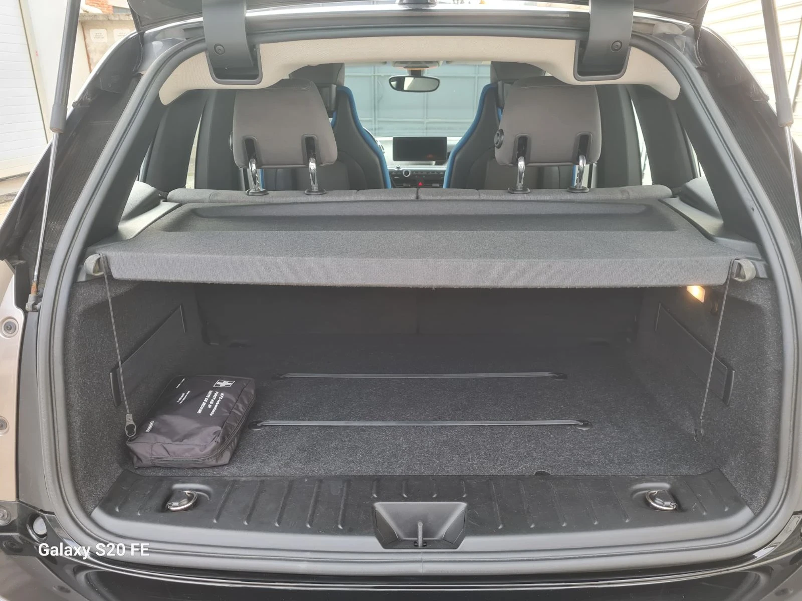 BMW i3 Rex! 125kw! Германия! , снимка 15 - Автомобили и джипове - 54952444