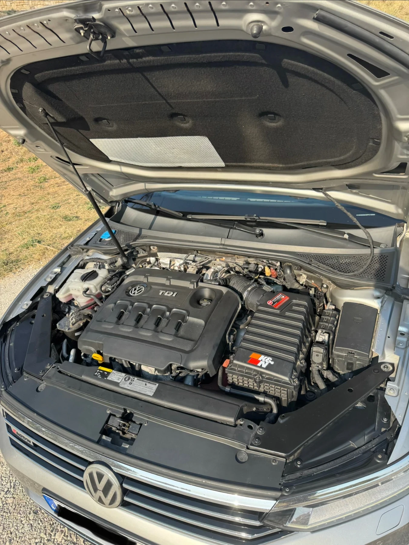 VW Passat 2.0BiTDI, снимка 7 - Автомобили и джипове - 55709446