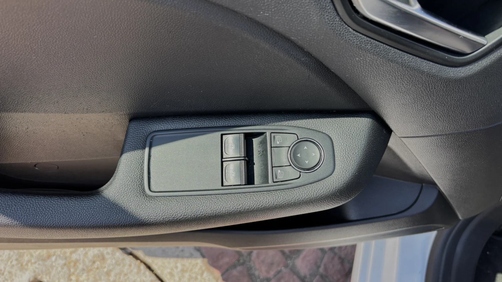 Renault Clio 1.0TCe/ 91 к.с, снимка 12 - Автомобили и джипове - 55825283