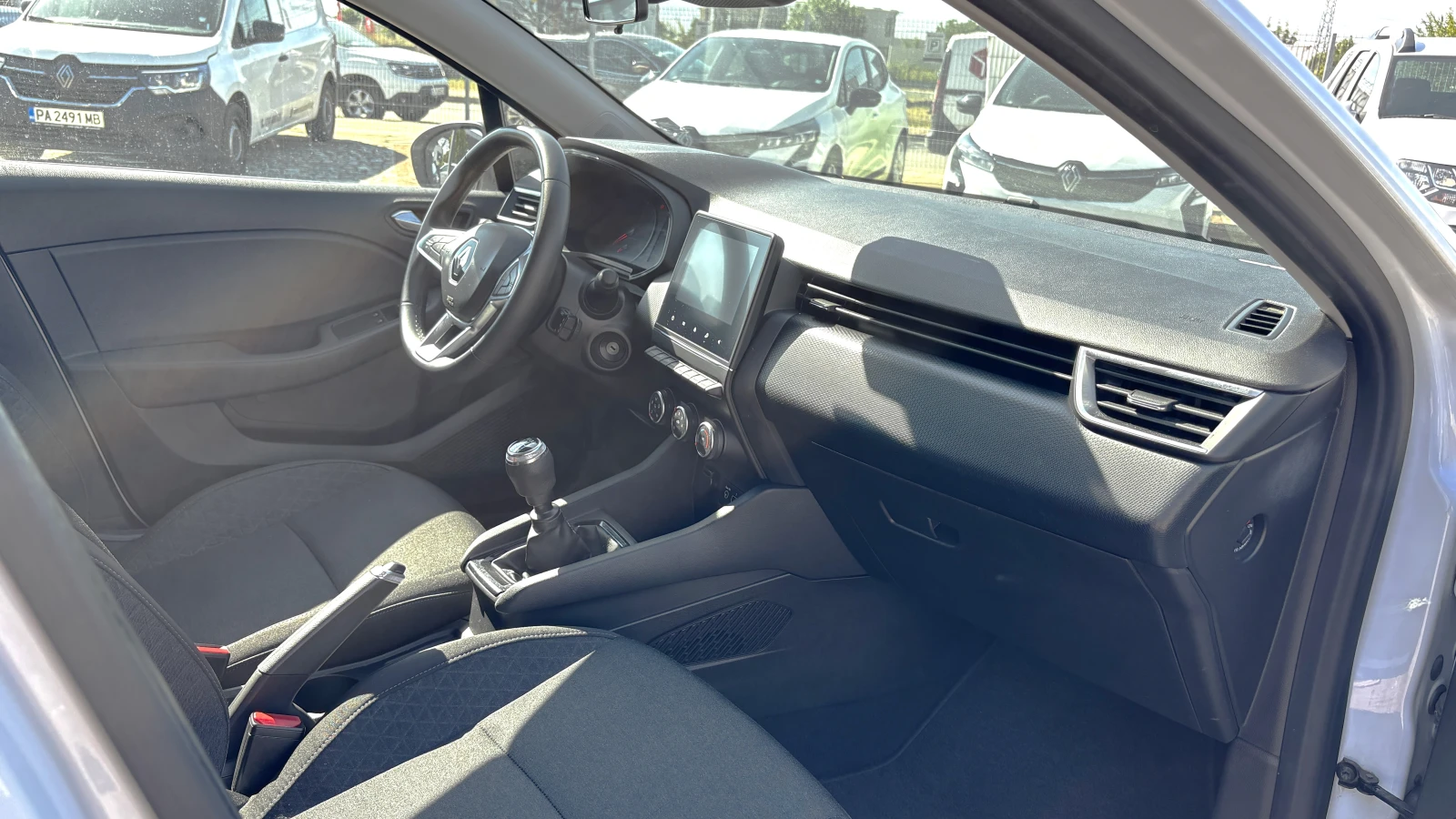 Renault Clio 1.0TCe/ 91 к.с, снимка 17 - Автомобили и джипове - 55825283