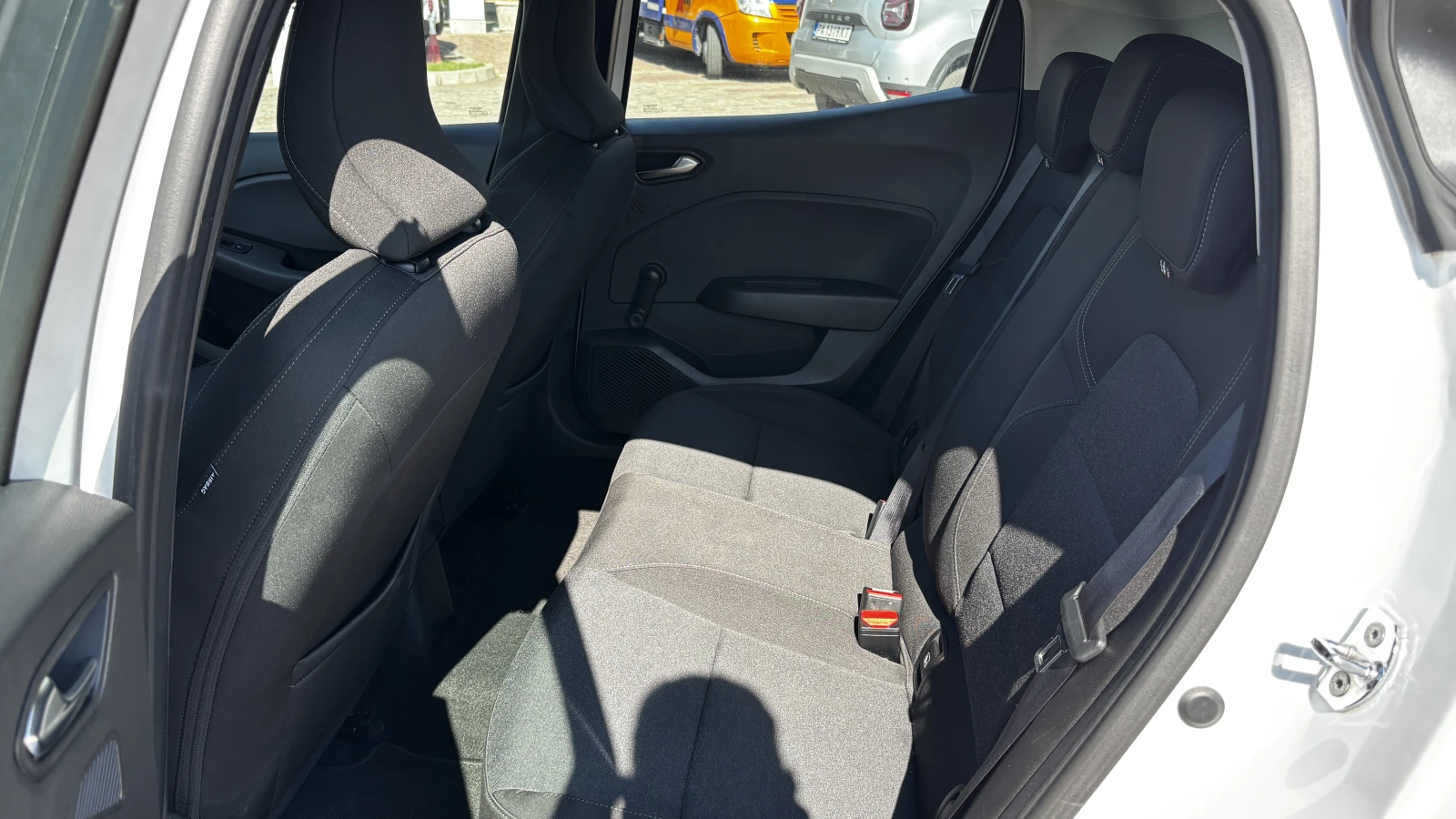 Renault Clio 1.0TCe/ 91 к.с, снимка 8 - Автомобили и джипове - 55825283